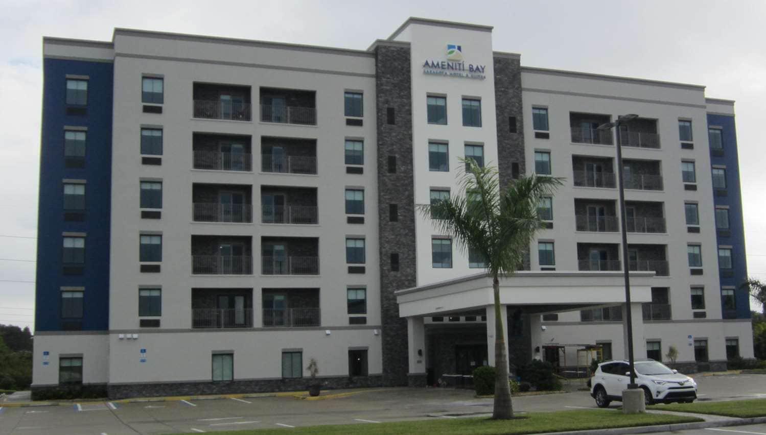 Ameniti Bay - Best Western Signature Collection Fruitville Экстерьер фото