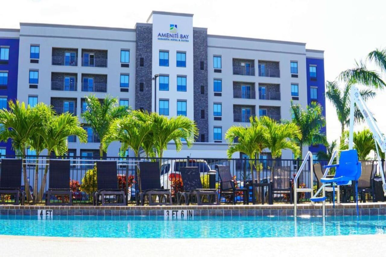 Ameniti Bay - Best Western Signature Collection Fruitville Экстерьер фото