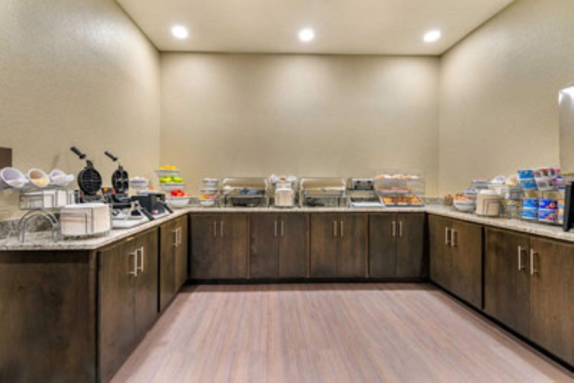Ameniti Bay - Best Western Signature Collection Fruitville Экстерьер фото