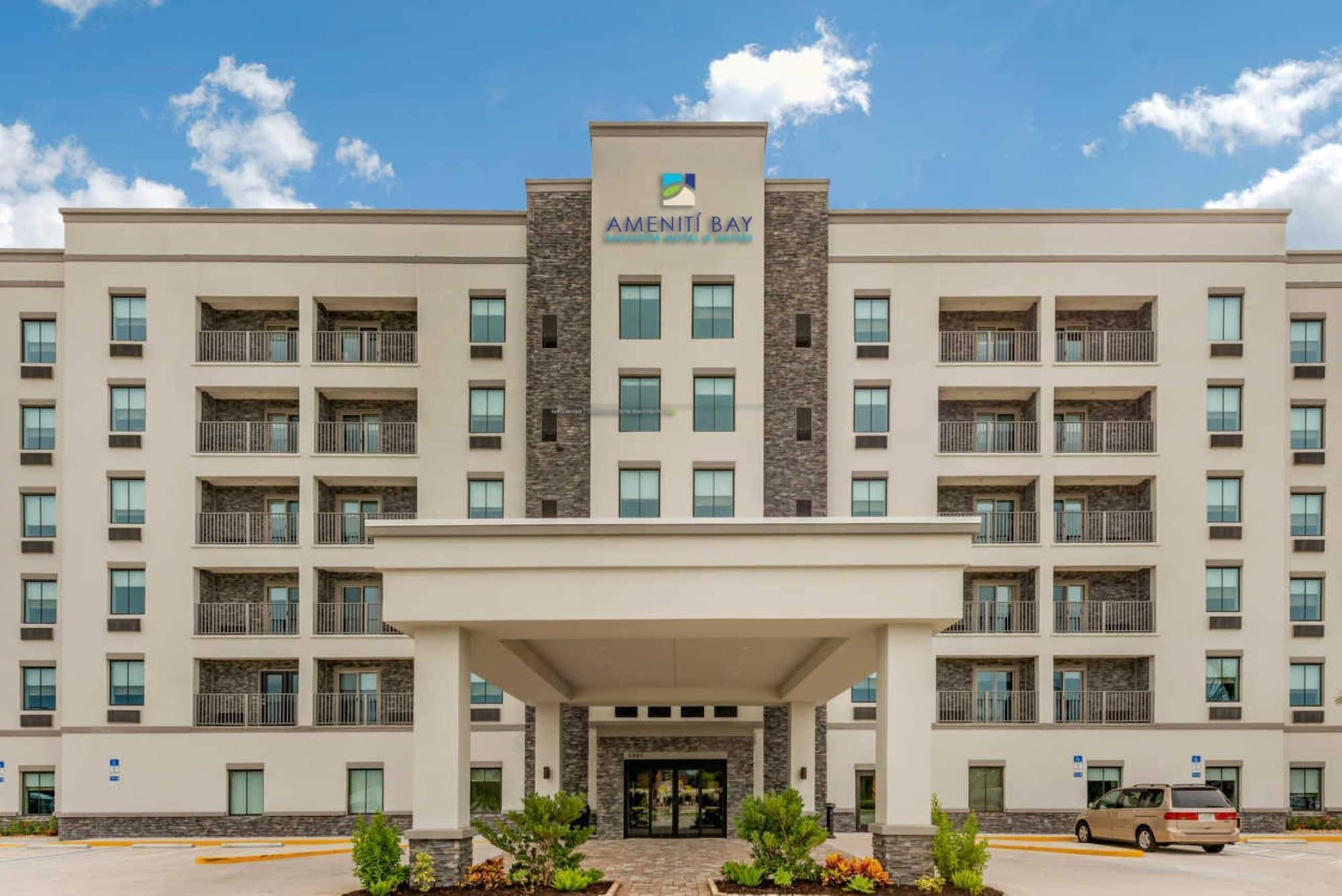 Ameniti Bay - Best Western Signature Collection Fruitville Экстерьер фото