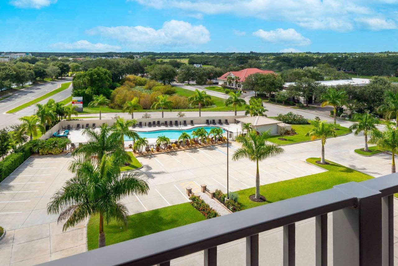 Ameniti Bay - Best Western Signature Collection Fruitville Экстерьер фото